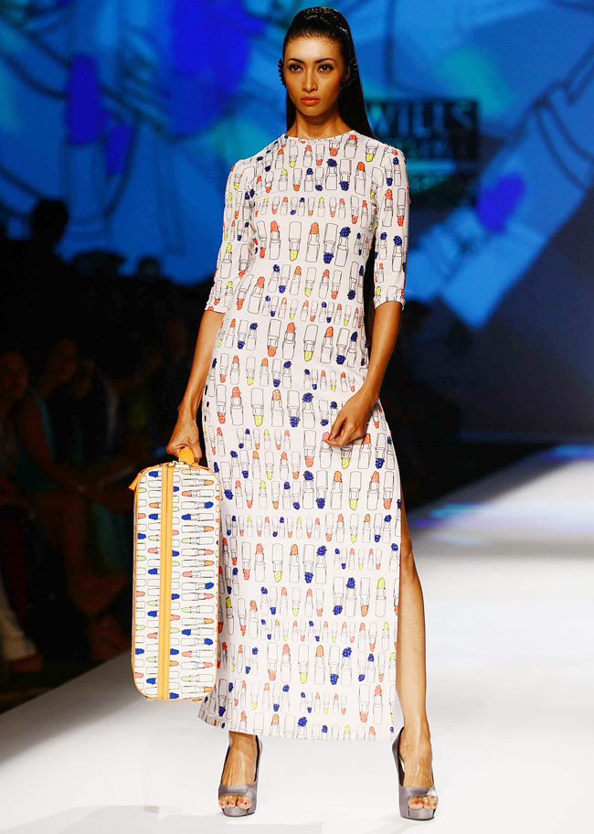 देखें विल्स फैशन वीक का पहला दिन