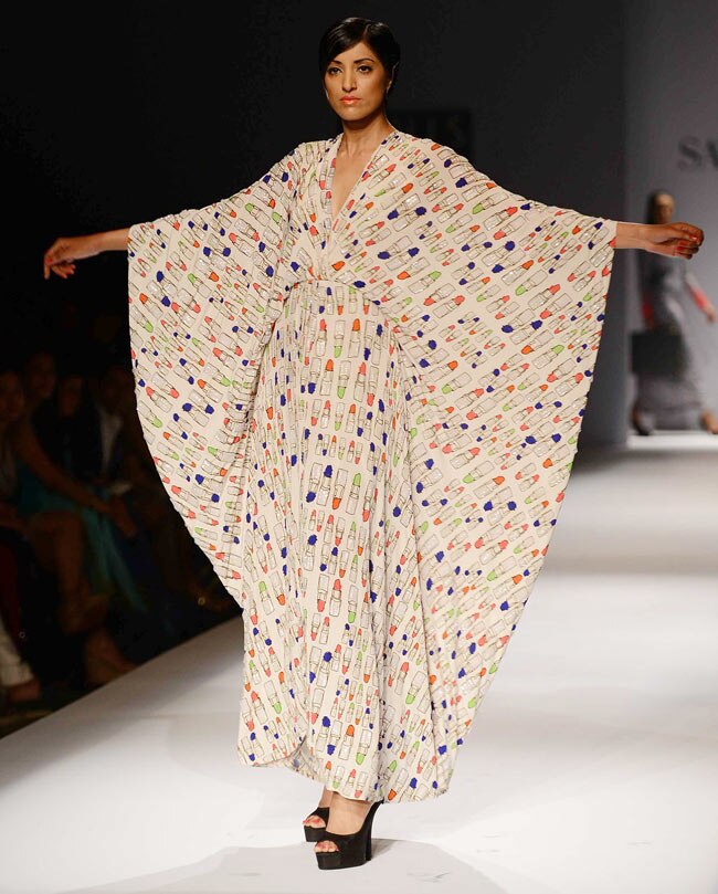 देखें विल्स फैशन वीक का पहला दिन