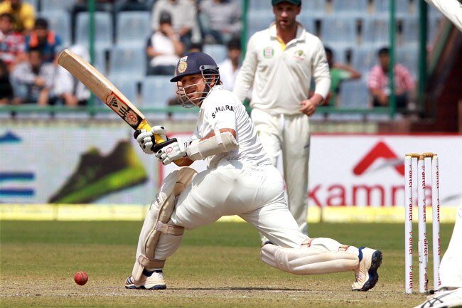 दिल्ली टेस्ट Day-2: लियोन के 'पंजे' से भारत लड़खड़ाया