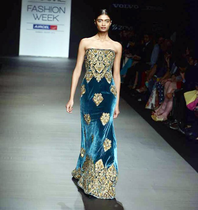 लैक्‍मे फैशन वीक के रैंप पर शाहिद कपूर  | ग्लैमर का तड़का