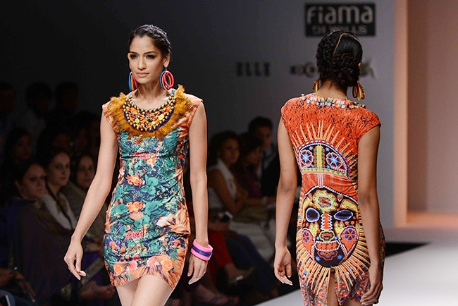 वि‍ल्‍स इंडि‍या फैशन वीक: तीसरे दिन की तस्‍वीरें...| मॉडलों के जलवे