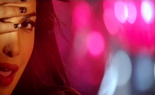 'शूटआउट एट वडाला' में प्रियंका का आइटम नंबर | अनदेखी प्रियंका