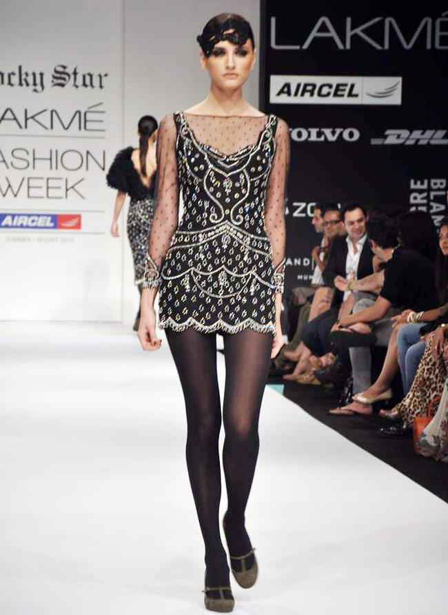 लैक्‍मे फैशन वीक के रैंप पर शाहिद कपूर  | ग्लैमर का तड़का