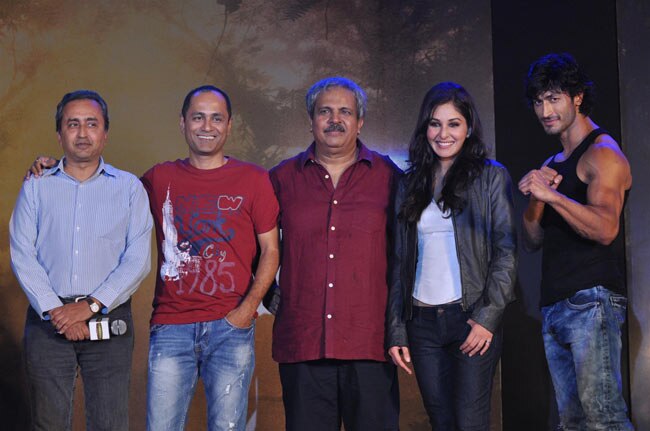 एक्‍शन स्‍टार विद्युत जमवाल Happy Birthday