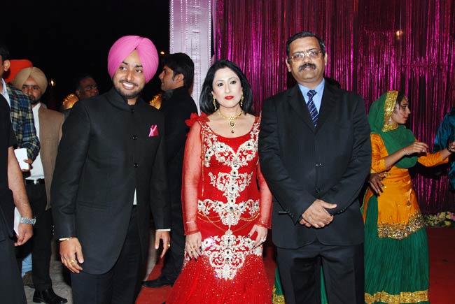 पीटीसी अवार्ड्स में बॉलीवुड सितारे | बोल्‍ड बालाएं