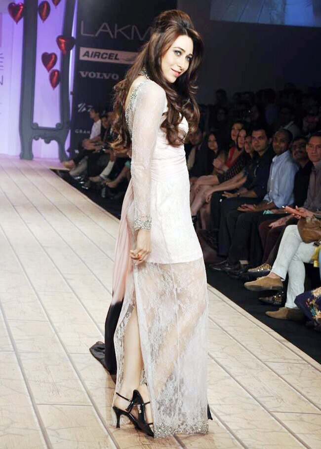 लैक्‍मे फैशन वीक के रैंप पर शाहिद कपूर  | ग्लैमर का तड़का