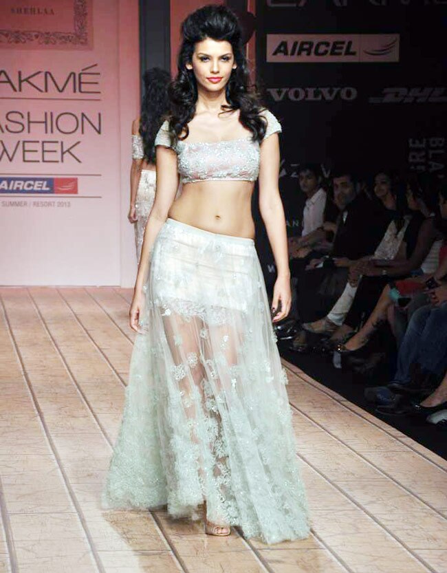 लैक्‍मे फैशन वीक के रैंप पर शाहिद कपूर  | ग्लैमर का तड़का