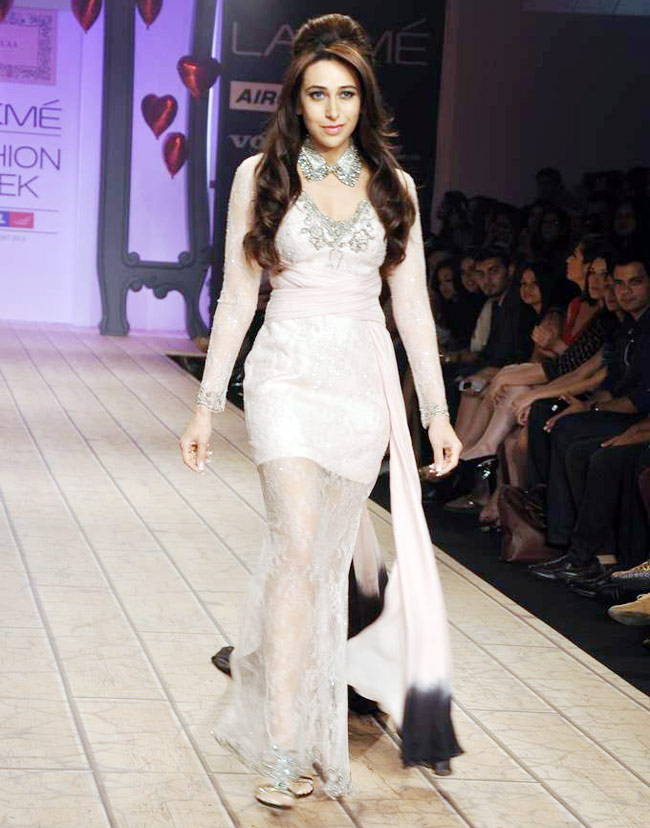 लैक्‍मे फैशन वीक के रैंप पर शाहिद कपूर  | ग्लैमर का तड़का