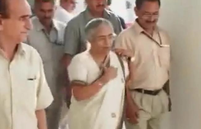 18 मार्च 2013: तस्‍वीरों में दिनभर की अहम खबरें