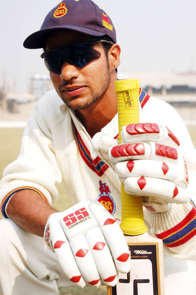 पहले ही टेस्ट मैच में 'शिखर पर धवन'