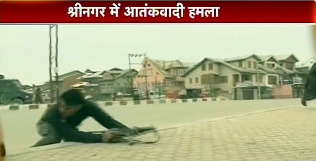 श्रीनगर में आतंकी हमले की तस्‍वीरें