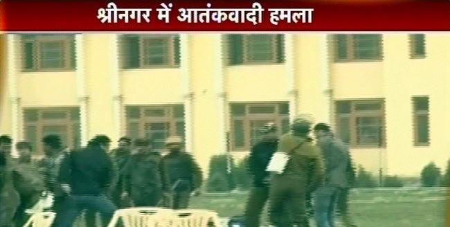 श्रीनगर में आतंकी हमले की तस्‍वीरें