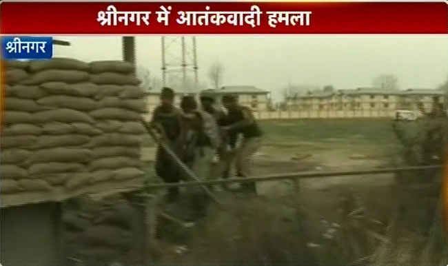 श्रीनगर में आतंकी हमले की तस्‍वीरें