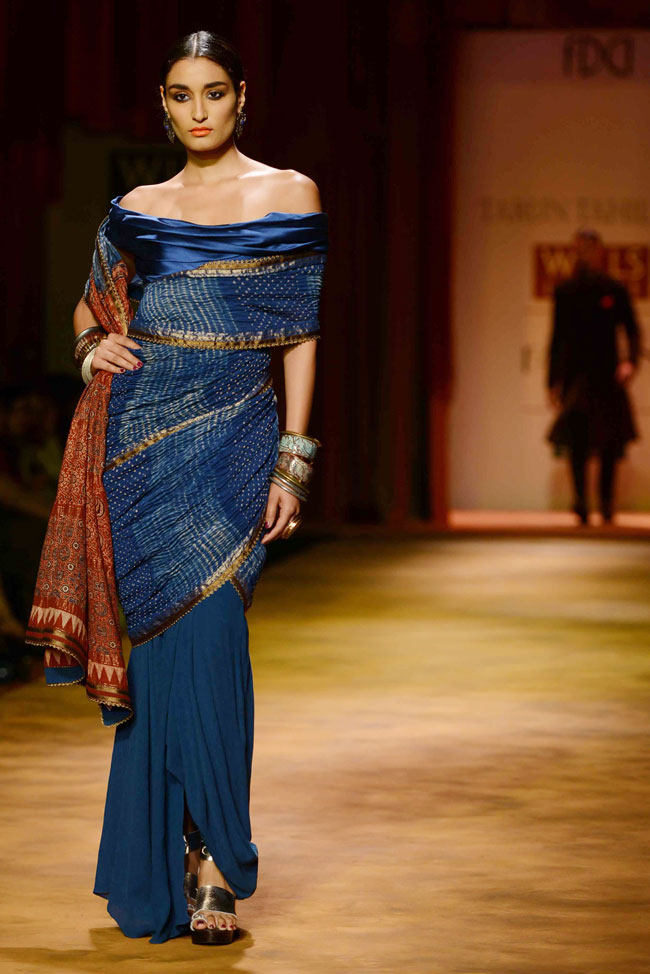 वि‍ल्‍स इंडि‍या फैशन वीक: दूसरे दिन के जलवे...