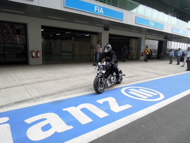 BIC पर टीम इंडिया ने मनाया जीत का जश्‍न