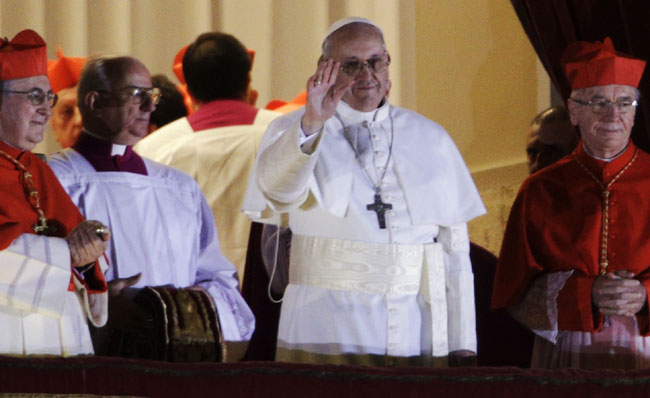 अर्जेंटीना के जॉर्ज मारियो बर्गोग्लियो बने पोप