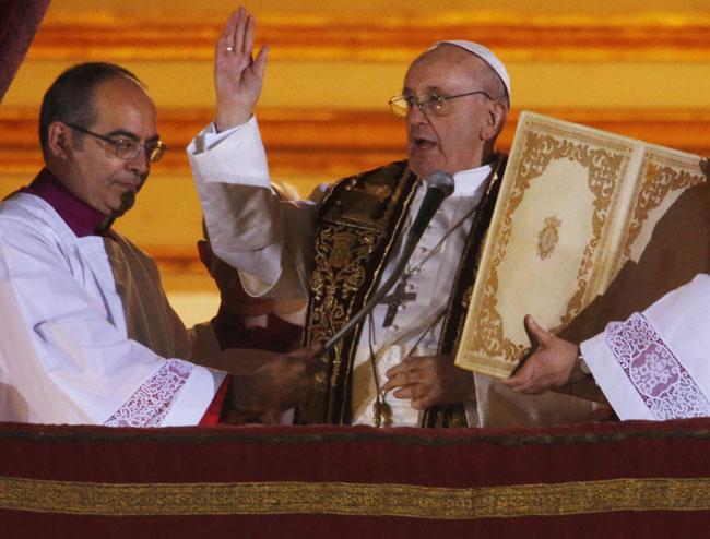 अर्जेंटीना के जॉर्ज मारियो बर्गोग्लियो बने पोप