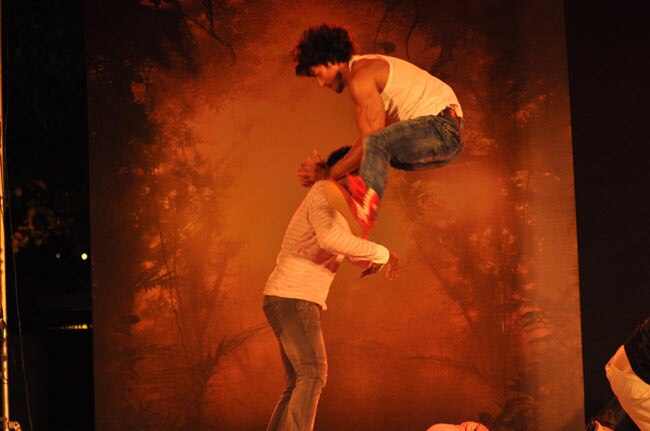 एक्‍शन स्‍टार विद्युत जमवाल Happy Birthday