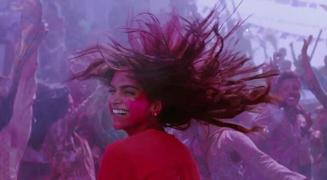 तस्‍वीरों में 'यह जवानी है दीवानी' की झलक  | दीपिका