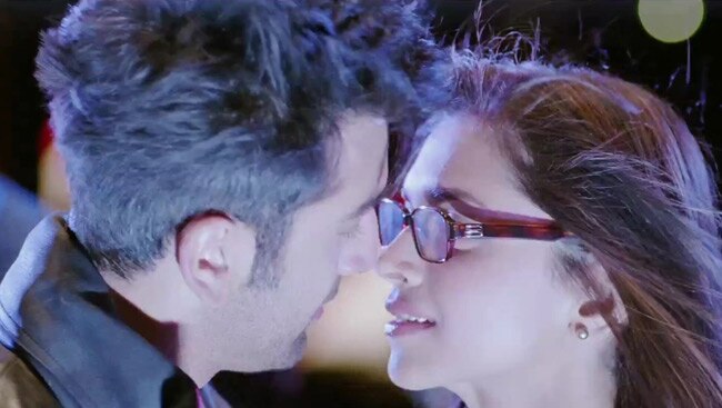 तस्‍वीरों में 'यह जवानी है दीवानी' की झलक  | दीपिका