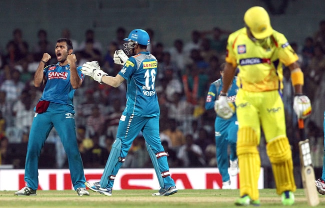 T-20 लीगः पुणे के 'वार' से चित हुआ चेन्नई