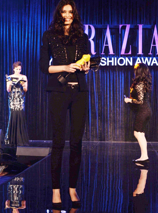 ग्राजिया यंग फैशन अवॉर्ड 2013 में सितारों की झलक