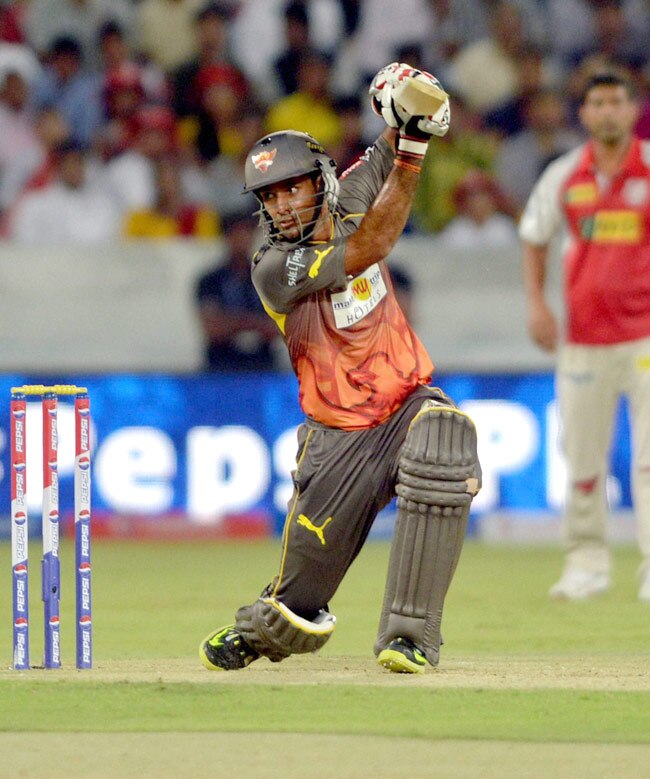 T-20: हैदराबाद ने पंजाब को 5 विकेट से हराया