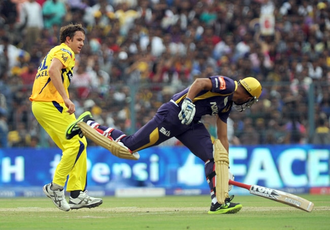 T-20: चेन्‍नई ने कोलकाता को 4 विकेट से हराया