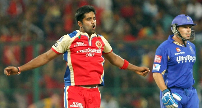 एकतरफा मुकाबले में बैंगलोर ने राजस्‍थान को हराया