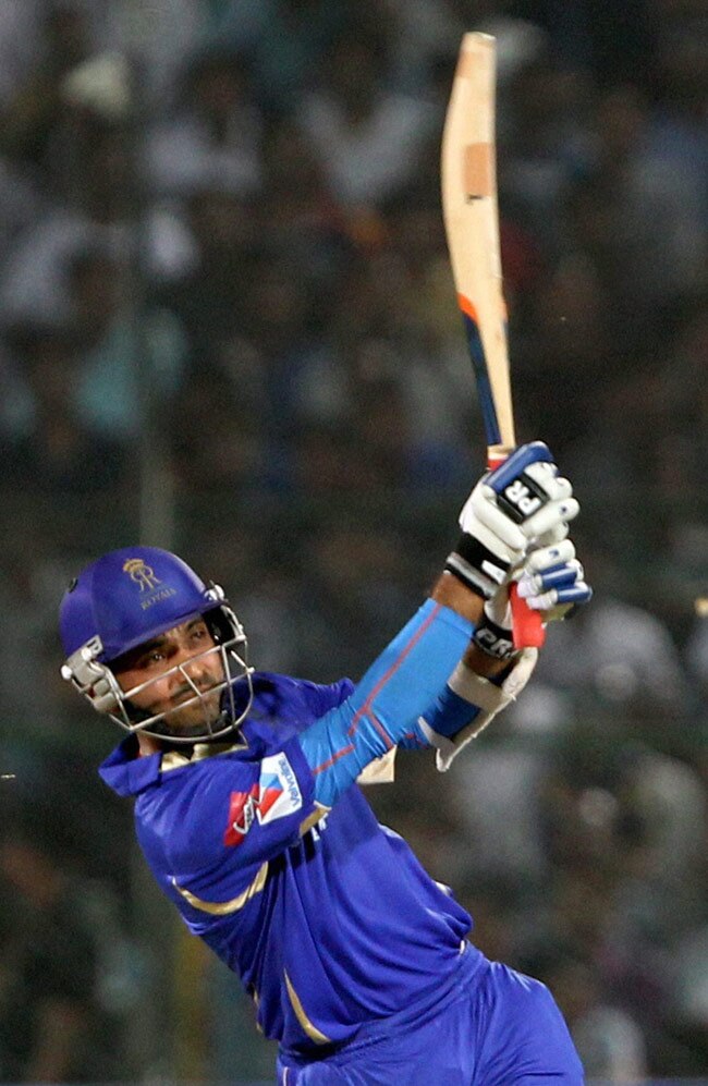 जयपुर ने मुंबई को 87 रन से करारी शिकस्‍त दी