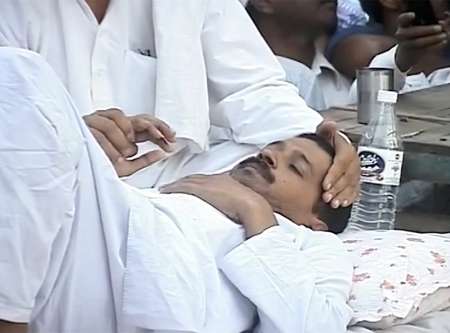 केजरीवाल ने तोड़ा अनशन, अब करेंगे असहयोग आंदोलन