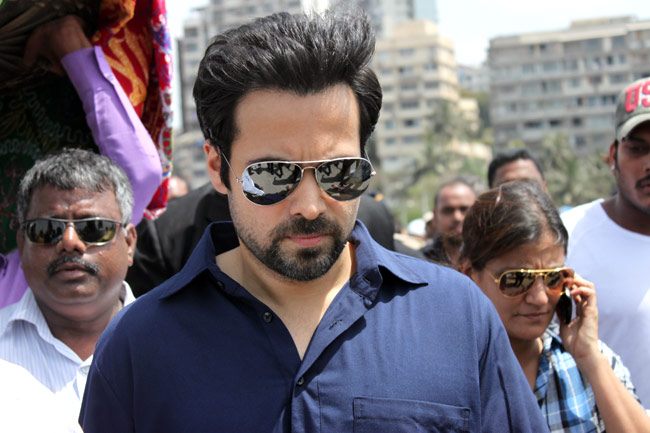 हाजी अली दरगाह पहुंचे इमरान हाशमी | 'सीरियल किसर'