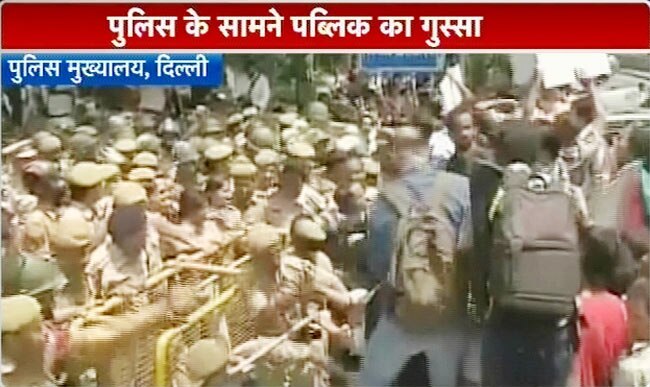 'गुड़िया' से दरिंदगी पर फूटा लोगों का गुस्‍सा...