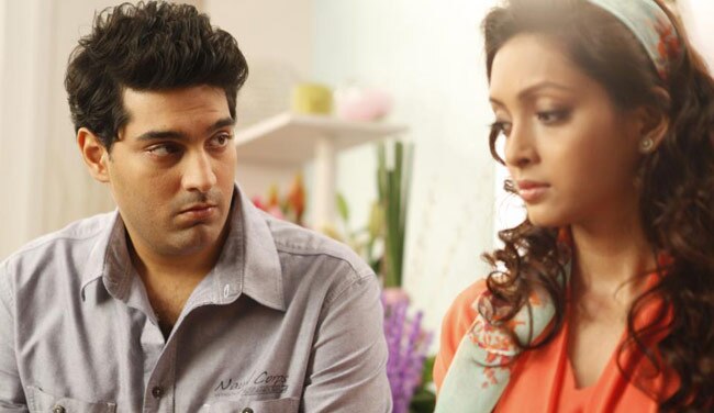 आयुष्मान खुराना की 'नौटंकी साला' का फर्स्ट लुक | बॉलीवुड 2013