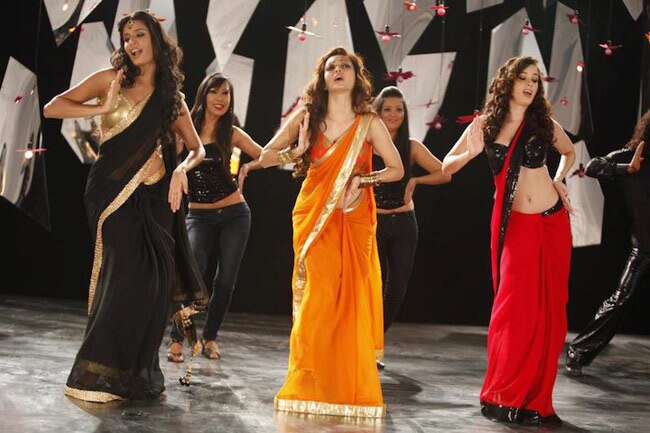 आयुष्मान खुराना की 'नौटंकी साला' का फर्स्ट लुक | बॉलीवुड 2013