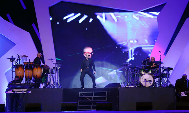 रंगारंग उद्घाटन के साथ हुआ IPL 6 का आगाज | बनाए मदहोश