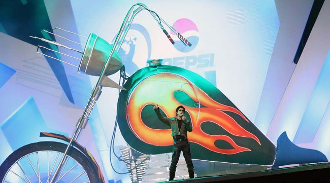 रंगारंग उद्घाटन के साथ हुआ IPL 6 का आगाज | बनाए मदहोश