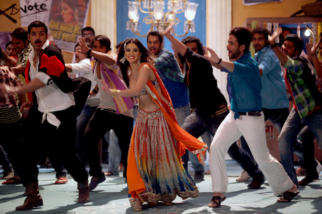 सनी लियोन का आइटम नंबर 'लैला तेरी...' | हॉट सनी