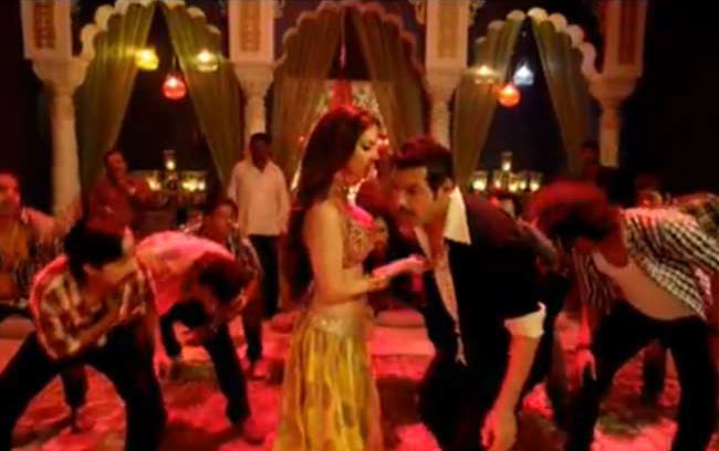 सनी लियोन का आइटम नंबर 'लैला तेरी...' | हॉट सनी