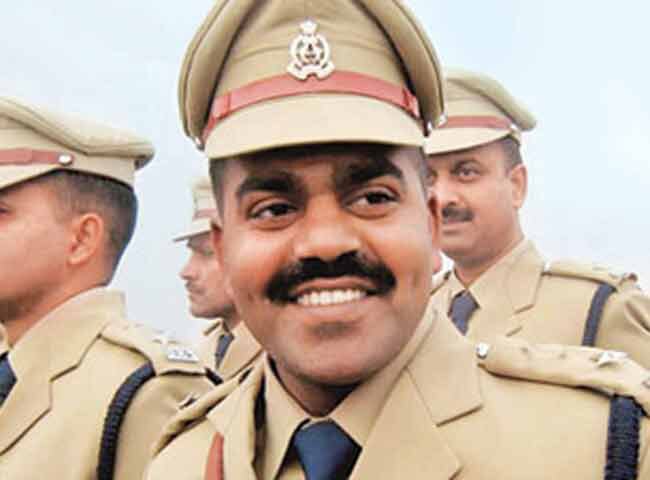 13 अप्रैल 2013: तस्‍वीरों में दिनभर की अहम खबरें