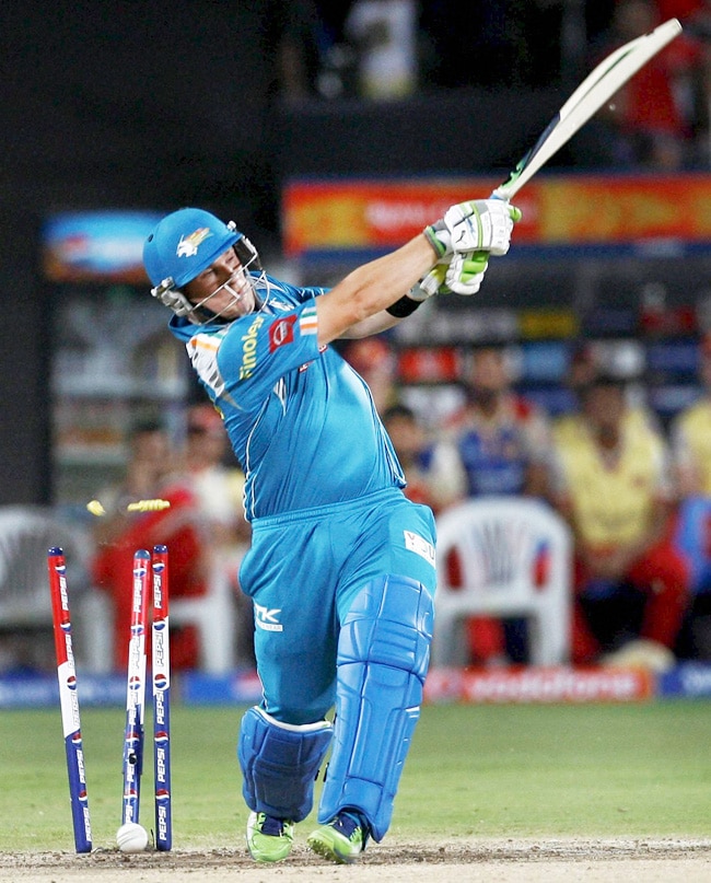 T20 लीग: बैंगलोर ने पुणे को 17 रन से दी शिकस्त