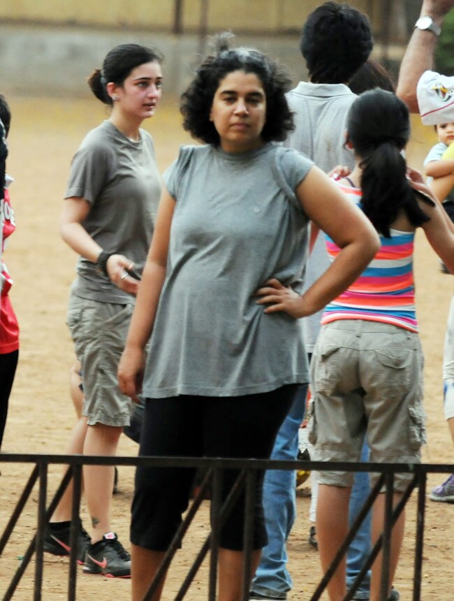 ...जब पूरे परिवार के साथ फुटबॉल खेलने निकले आमिर | आमिर खान