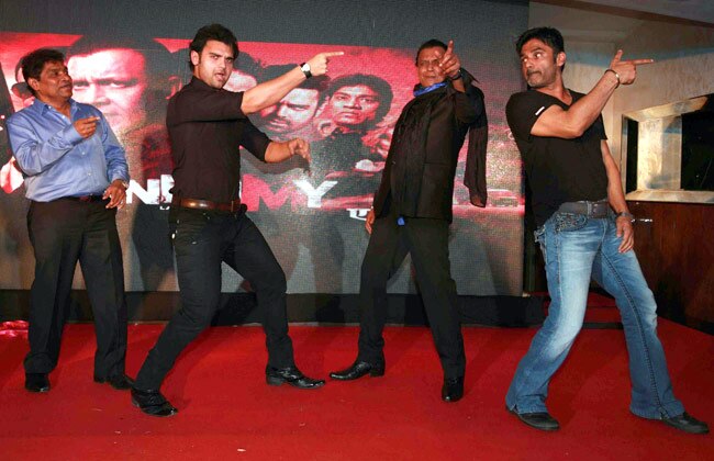 'एनिमी'  के म्यूजिक लांच पर उमड़े सितारे  | बॉलीवुड 2013