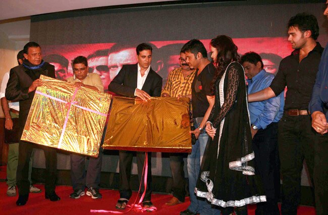 'एनिमी'  के म्यूजिक लांच पर उमड़े सितारे  | बॉलीवुड 2013