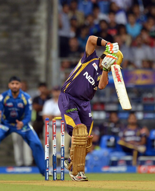 मुंबई ने कोलकाता को 65 रन से रौंदा