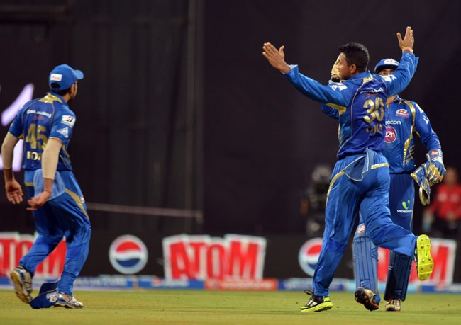 मुंबई ने कोलकाता को 65 रन से रौंदा