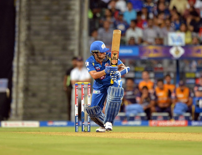 मुंबई ने कोलकाता को 65 रन से रौंदा