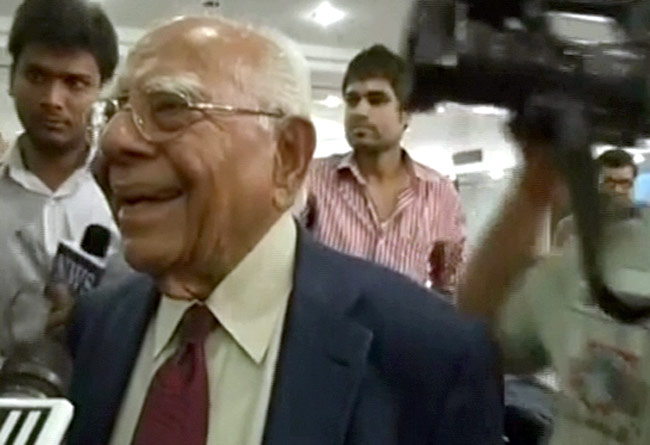 28 मई 2013: तस्वीरों में दिनभर की बड़ी खबरें