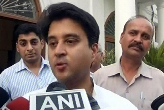 28 मई 2013: तस्वीरों में दिनभर की बड़ी खबरें