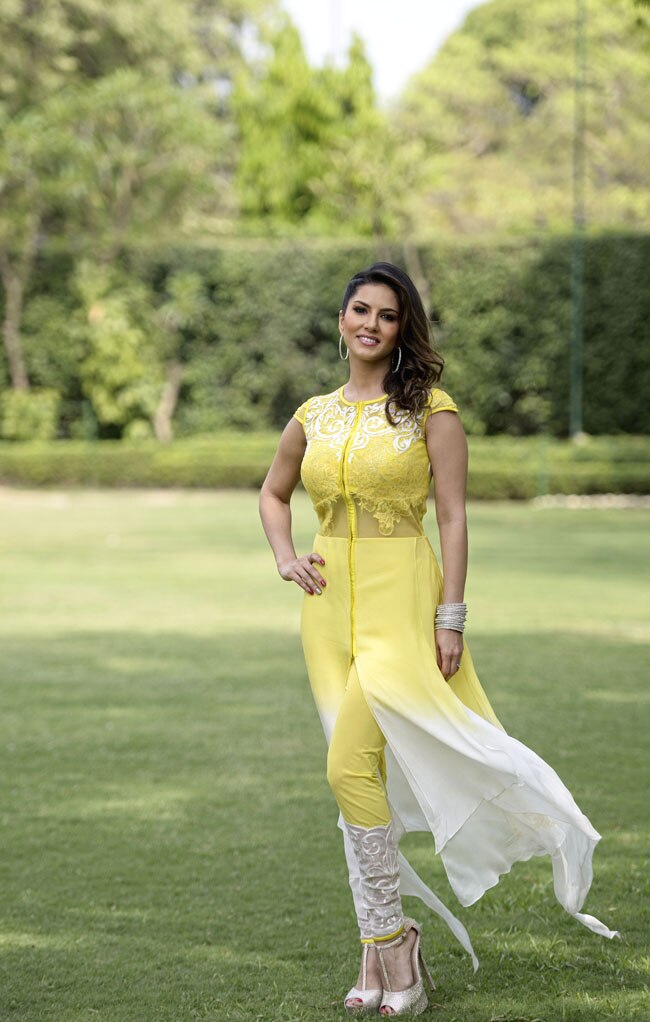 मेरा परिवार ही मेरे लिए सबकुछः लियोन  | हॉट लियोन